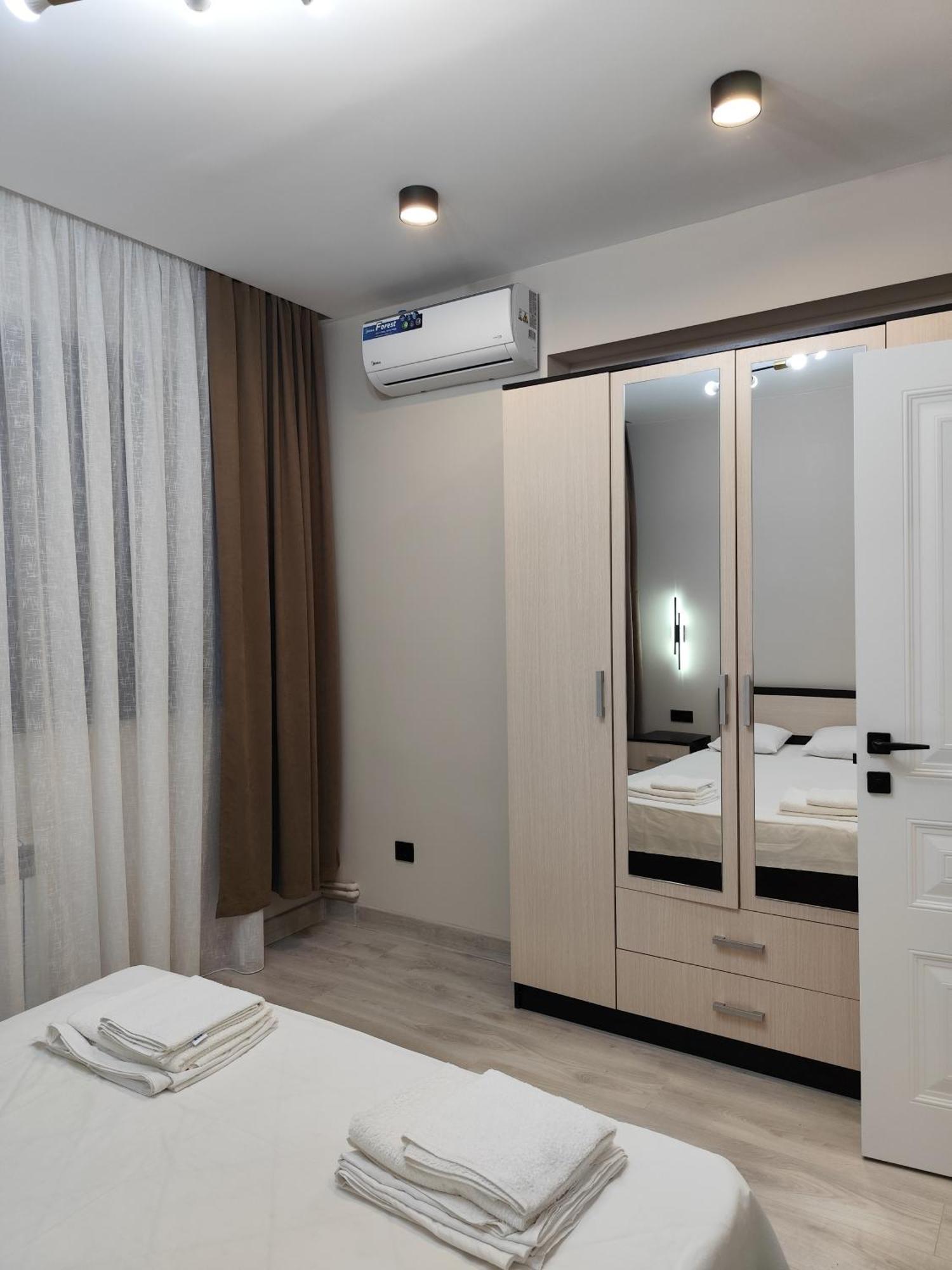 Apartment On Sayat Nova 33 Yerevan Quarto foto